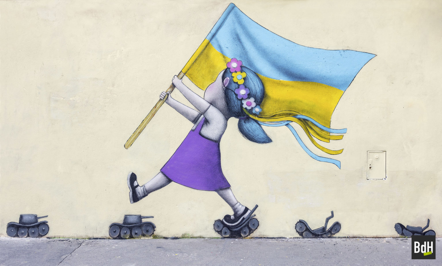 Fresque du street artiste Seth Globepainter - Julien Malland symbolisant le courage des Ukrainiens face à l'invasion russe. Paris Mars 2022, France